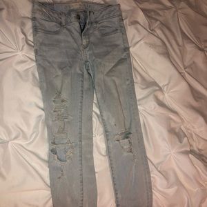 American Eagle light washed ripped jeans